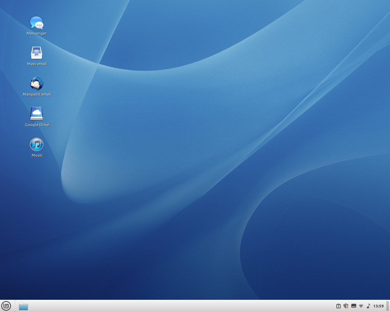 Image of my Linux Desktop, styled to look like Mac OS's Aqua themes
